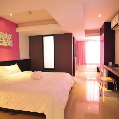 @24Boutique Hotel Nakhon Si Thammarat Esterno foto